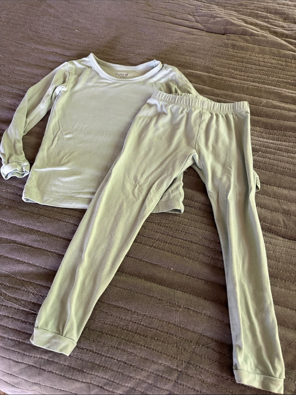 Kyte BABY Sage Green Long Sleeve Kids Pajama Set